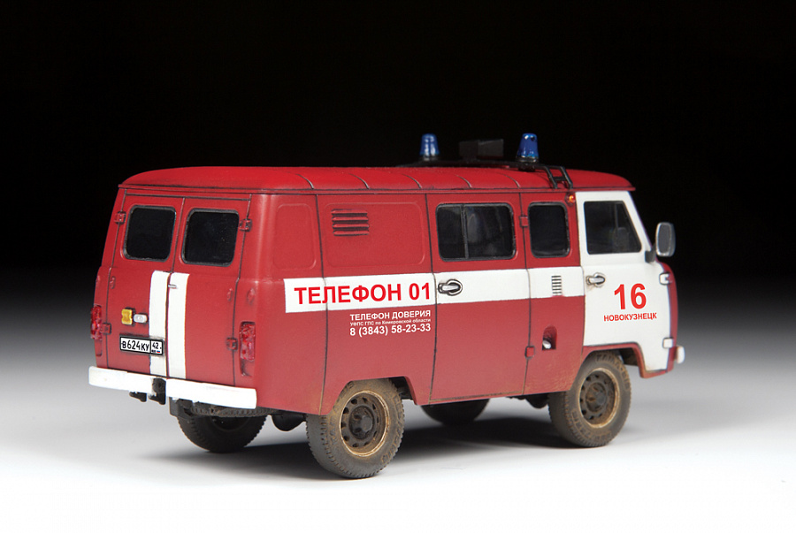 Сборная модель ZVEZDA УАЗ 3909 Пожарная служба арт.43001