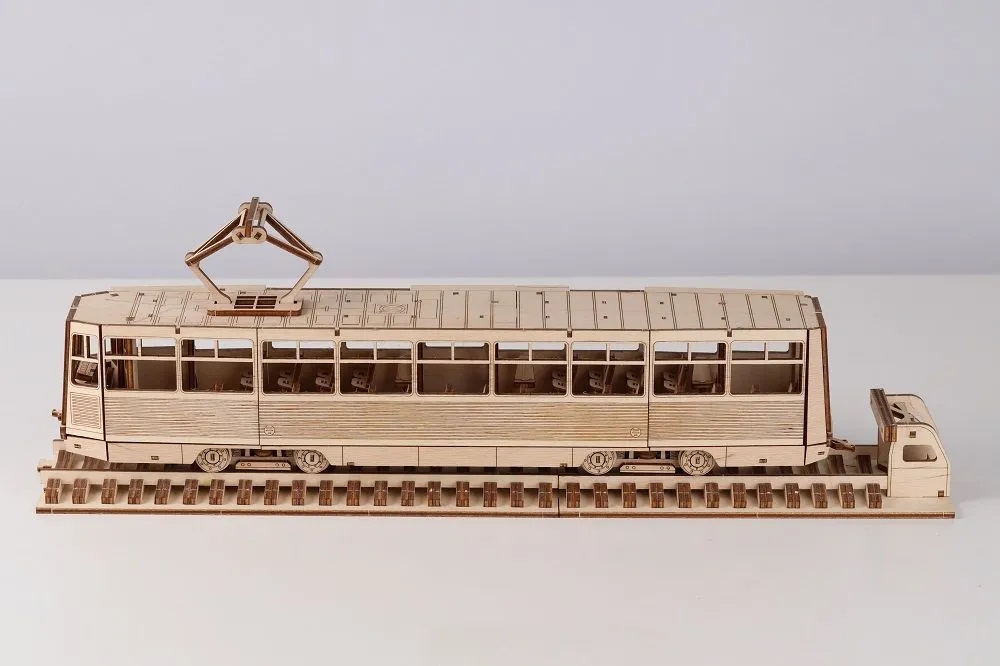 Сборная деревянная модель Baumi Трамвай КТМ-5 1/43 арт.12111