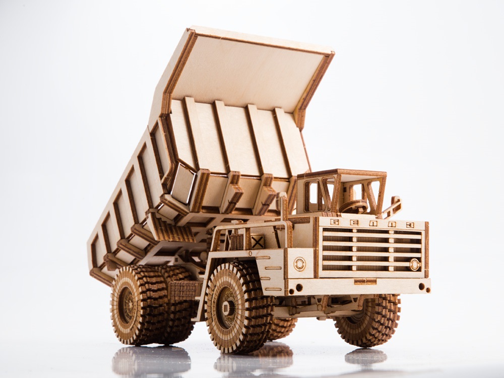 Сборная деревянная модель Baumi БЕЛАЗ 540А 1/35 арт.11001