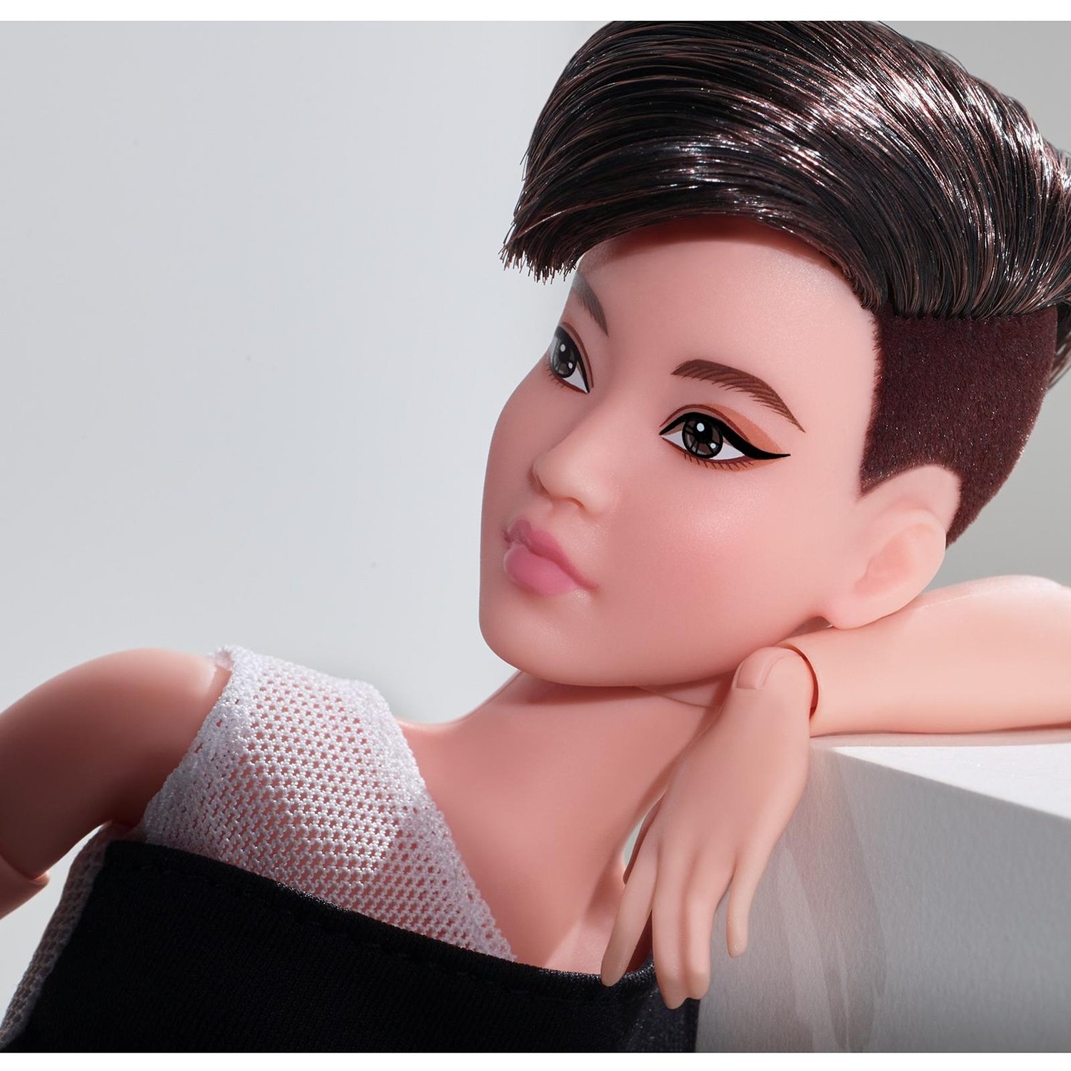 Кукла Barbie GXB29 Лукс Брюнетка