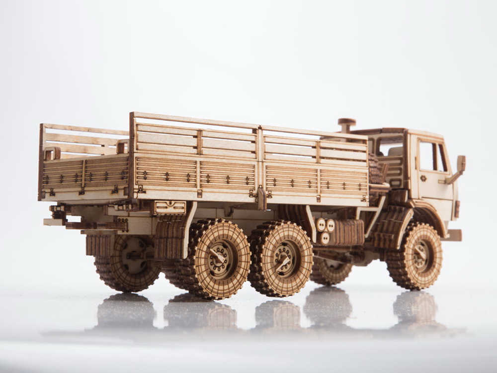 Сборная деревянная модель Baumi КАМАЗ-4310 1/35 арт.11002