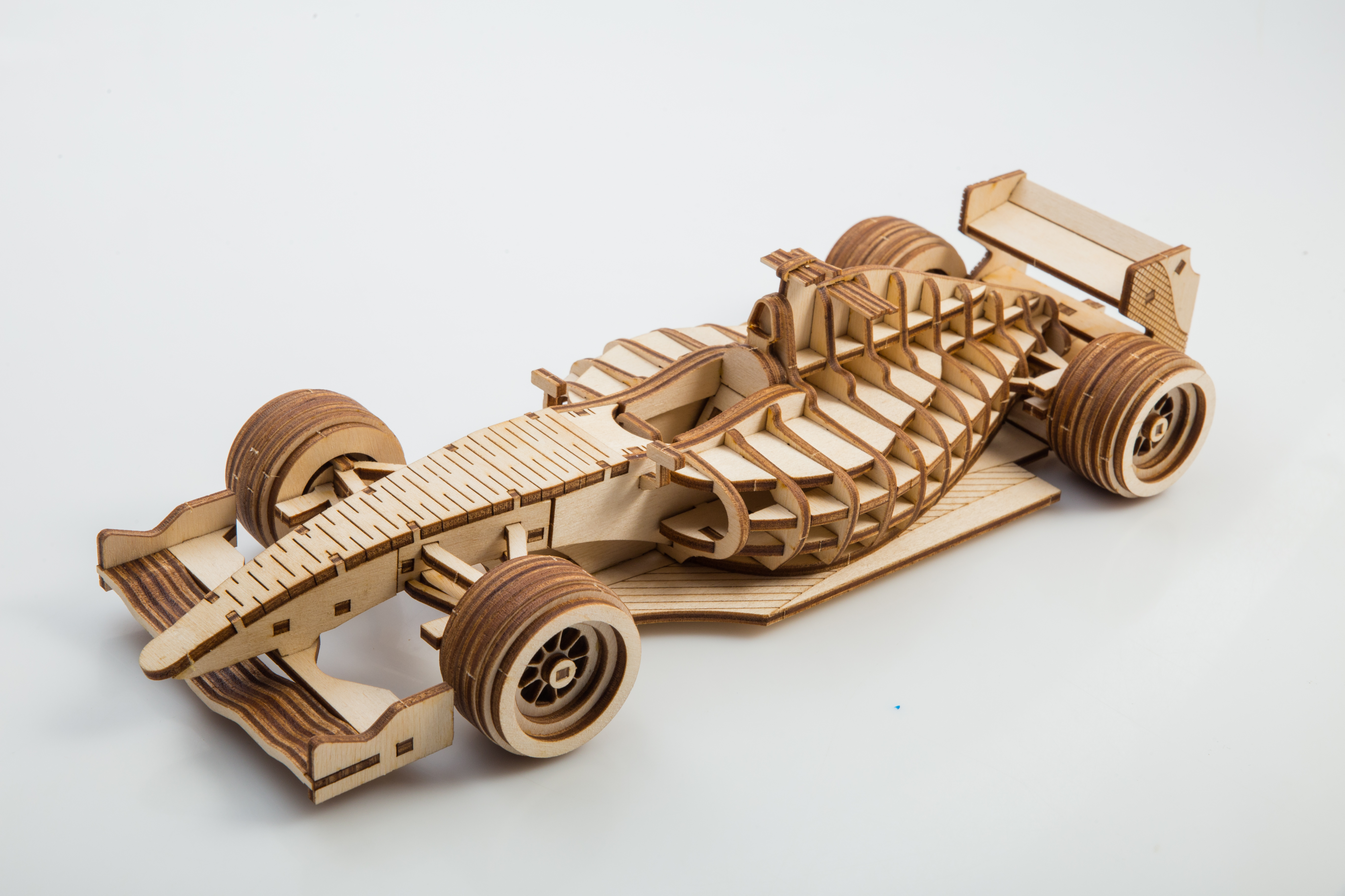 Сборная деревянная модель Baumi болид Формулы 1 1/16 арт.14001