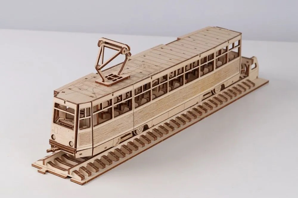 Сборная деревянная модель Baumi Трамвай КТМ-5 1/43 арт.12111