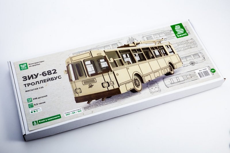 Сборная деревянная модель Baumi Троллейбус ЗИУ-682 1/35 арт.11104