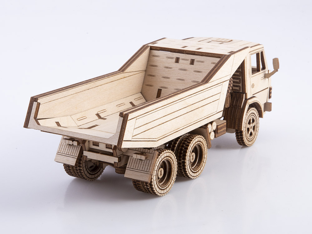 Сборная деревянная модель Baumi КАМАЗ-5511 1/35 арт.11003